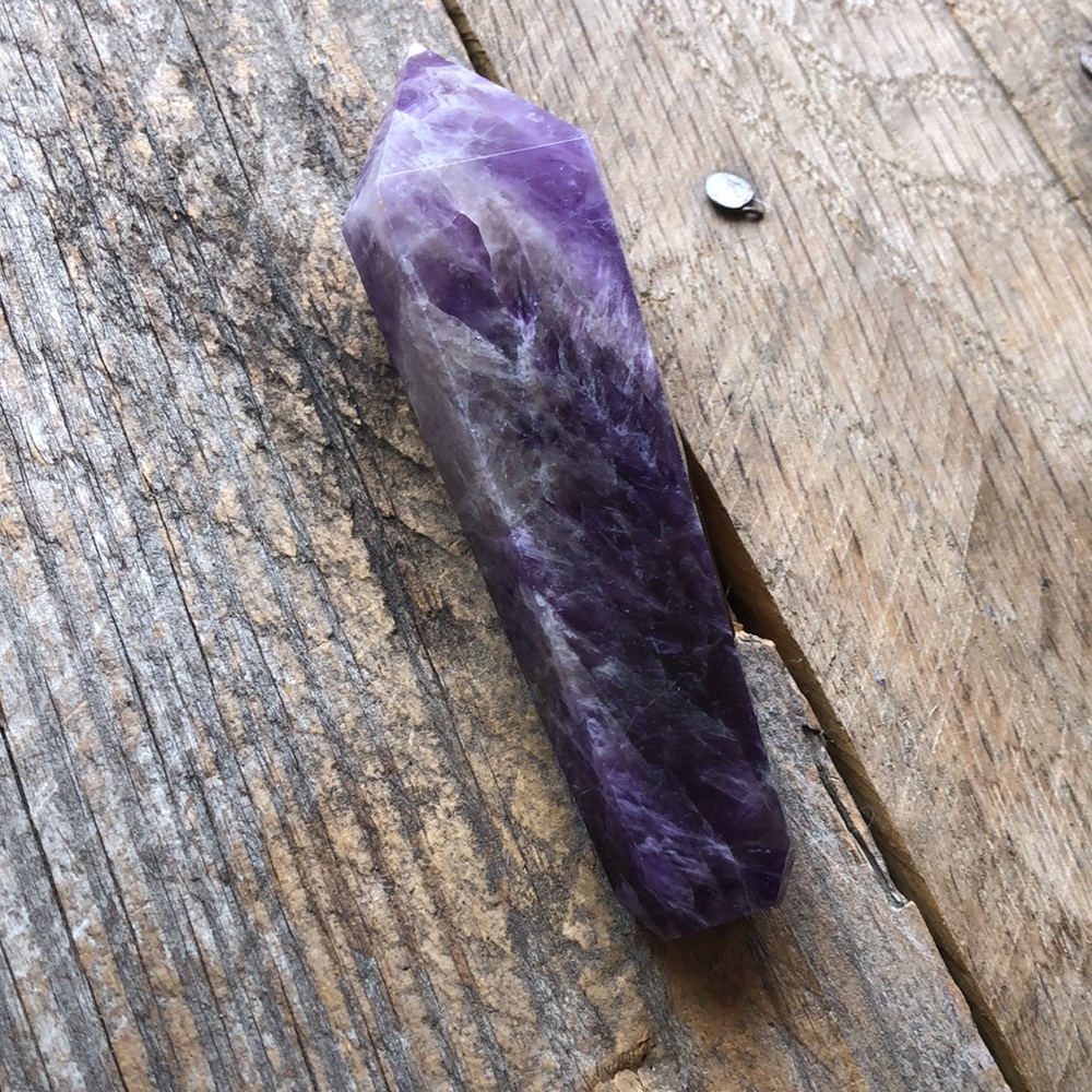 Hippie Naturals Crystal Hemp Catcher with removable basket in Amethyst